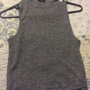 I selling a crop top